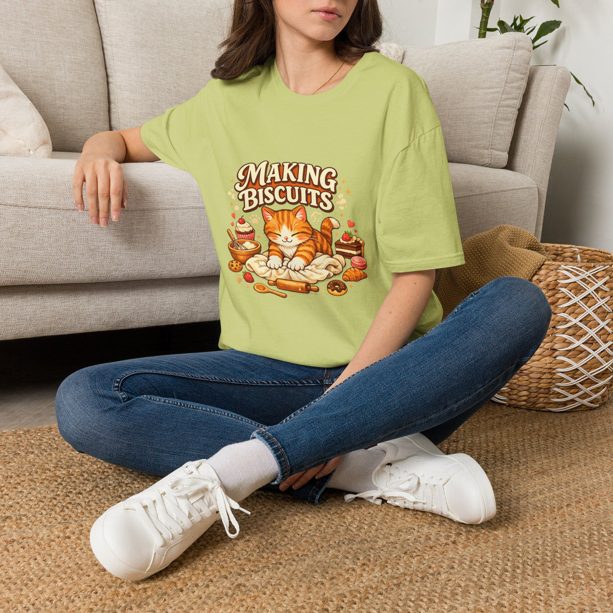 T-Shirt — "Making Biscuits" Cute Cat Graphic Tee — Cozy Cat Mom Gift