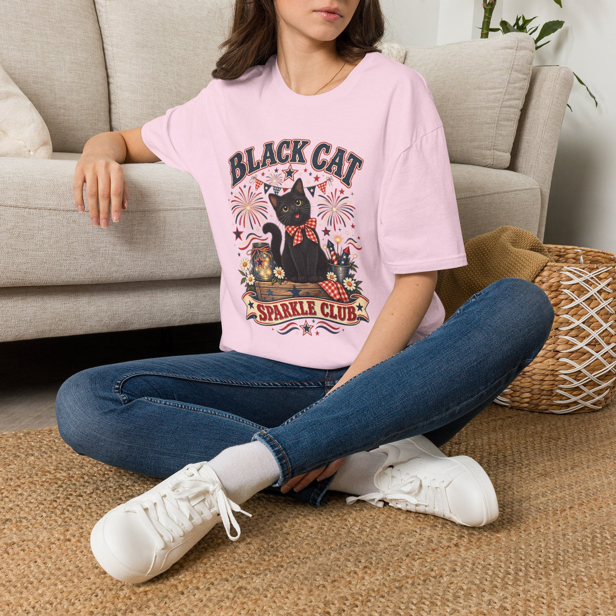 Black Cat Sparkle Club Tee – Cute Retro Cat Graphic T‑Shirt