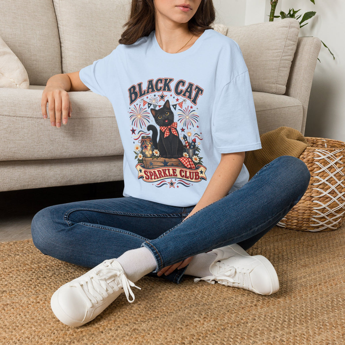 Black Cat Sparkle Club Tee – Cute Retro Cat Graphic T‑Shirt